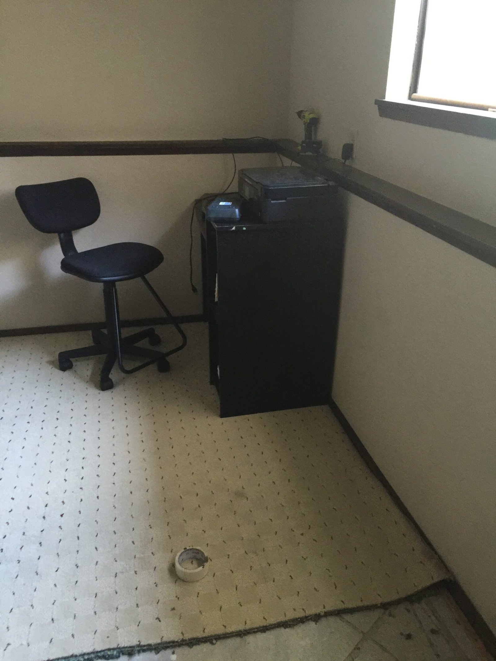Finished business office workstation