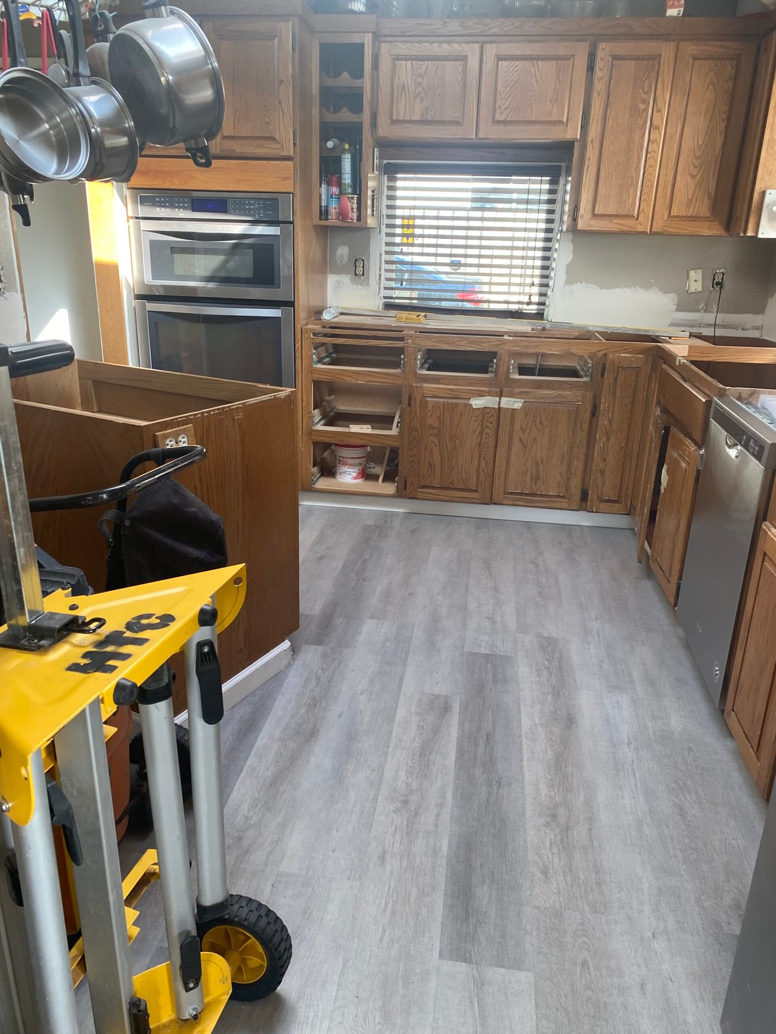 Raised-panel kitchen preparation